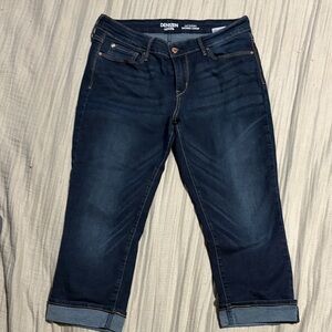 Denizen from Levi's Women's Deep Indigo Cropped Jeans